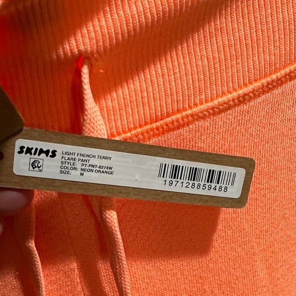 SKIMS NWT Size Medium Light French Terry Flare Pant Neon Orange - Picture 4 of 9